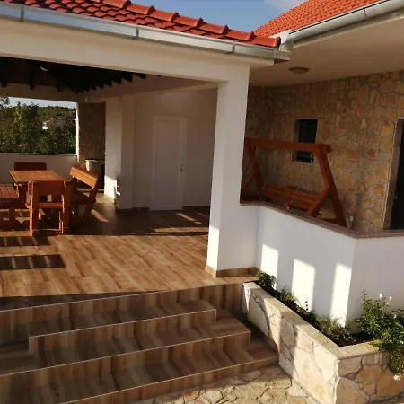 Vila Danica Blizna Donja